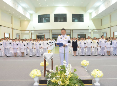 เข้าร่วมพิธีวางพานพุ่มดอกไม้ถวายบังคม ... พารามิเตอร์รูปภาพ 1